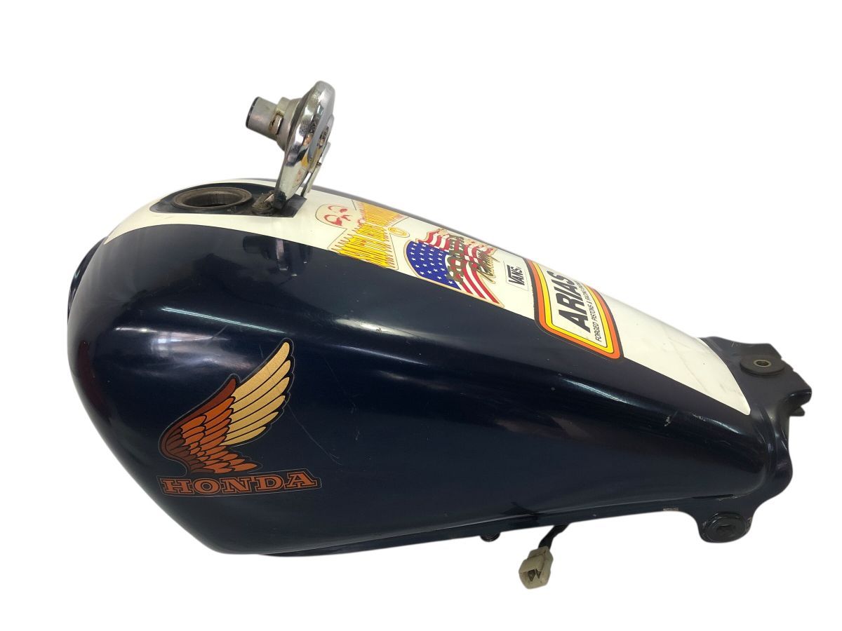 再値下げしました！ホンダCBX125カスタム用ガソリンタンク　新品未使用品 HONDA CBX125カスタム JC12 ガソリンタンク 燃料タンク 目立った