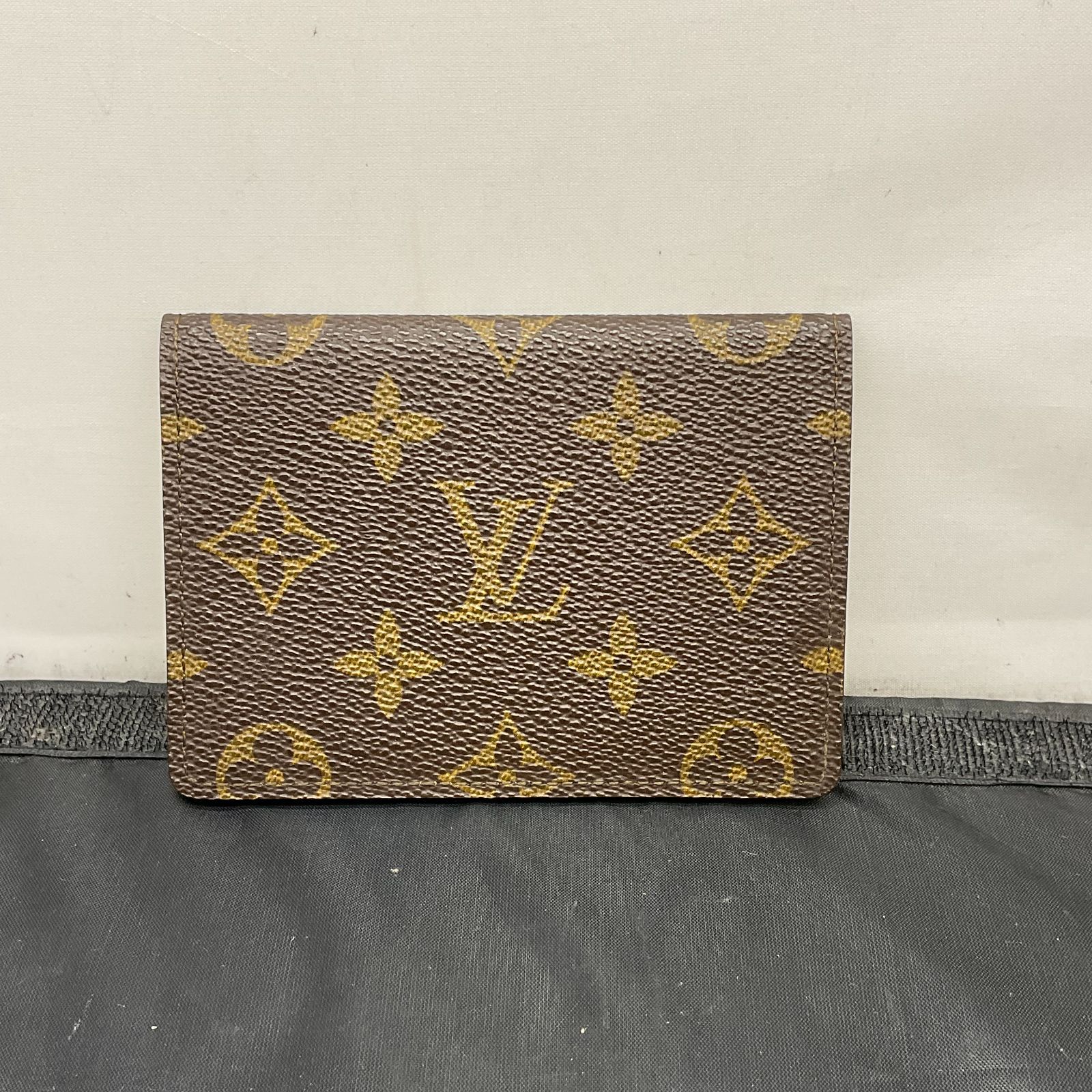 ルイヴィトン モノグラム カードケース B25081305