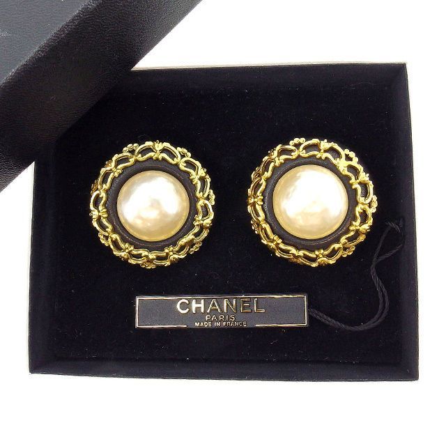 シャネル イヤリング アクセサリー パール パールホワイト シャネル イヤリング アクセサリー パール パールホワイト