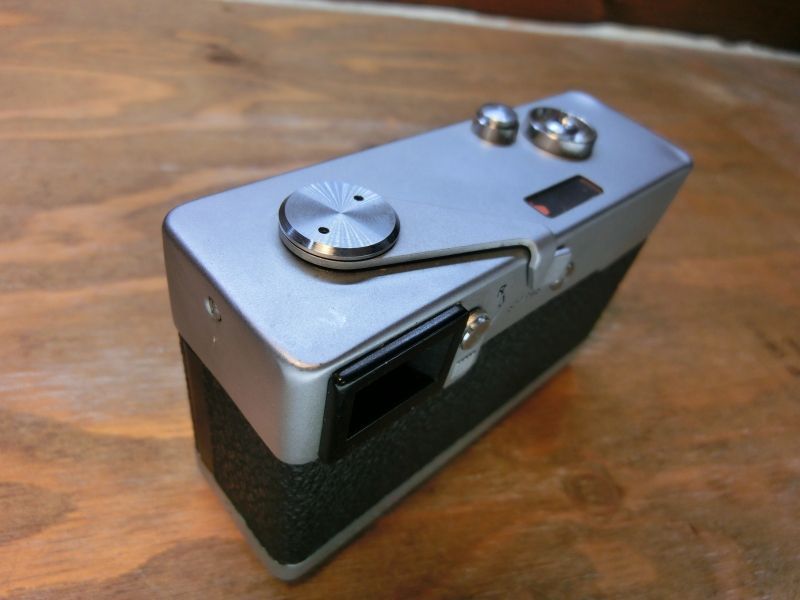 【露出計Ok・動作〇】Rollei 35 ローライ フィルムカメラ シンガポール 7289 良品 Rollei 35 露出計OK シンガポール製 シルバー - メルカリ