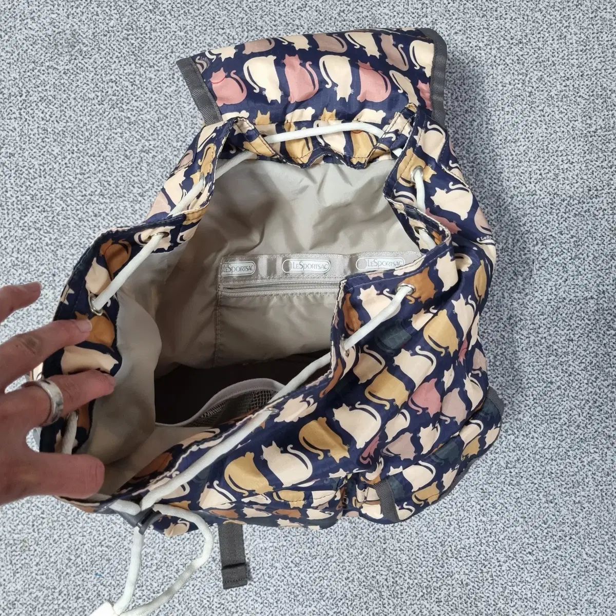LeSportsac レスポートサック