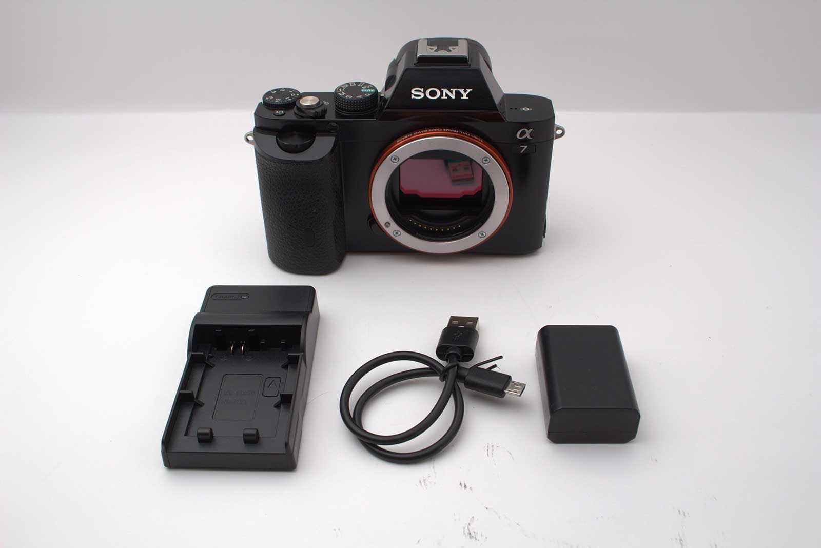 ソニー Sony Alpha A7 24.3 MP Digital Camera body [美品] #Z2367A