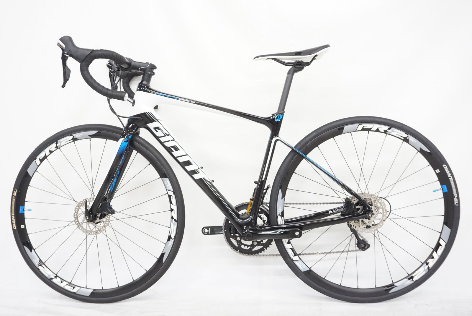 ロードバイク 2017 GIANT DEFY ADVANCED2