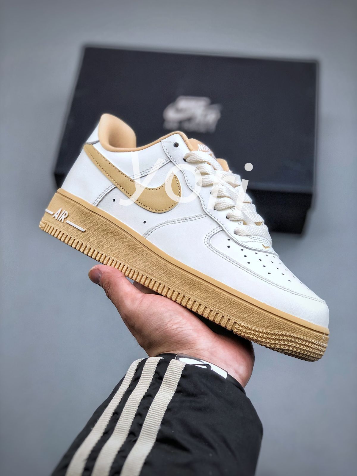 ナイキ スニーカー Nike Air Force 1 Low 07 メンズ レディース 男女兼用 並行輸入品