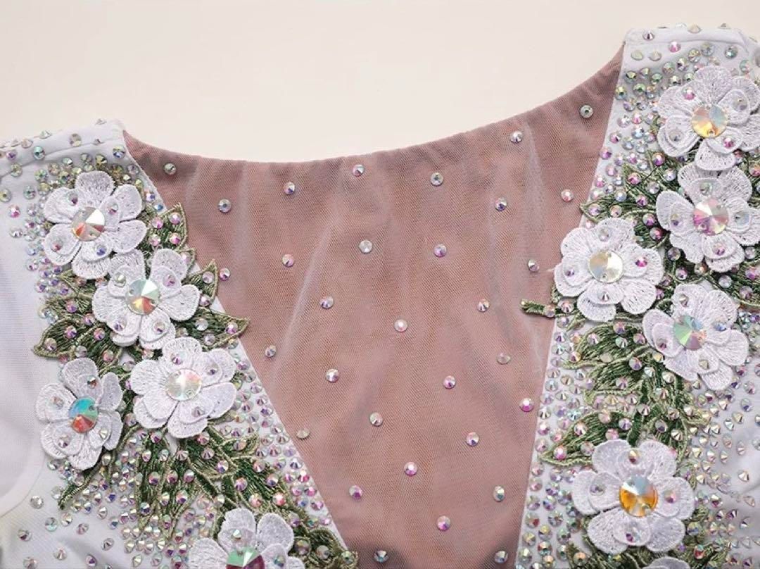 ドレス 発表会やダンスパーティーデモにぴったり