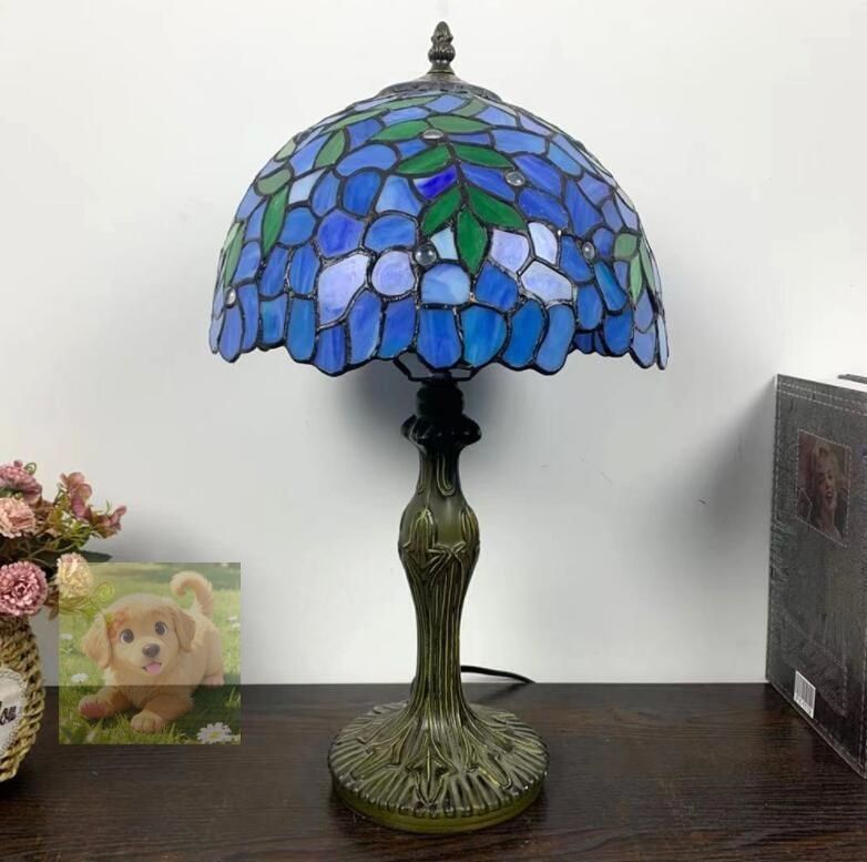 ◆照明ステンドランプ ステンドグラス アンティーク花柄レトロな雰囲気がおしゃれ デスクライト ポトス模様 WWW_OLIVIERBERNSTEIN_COM