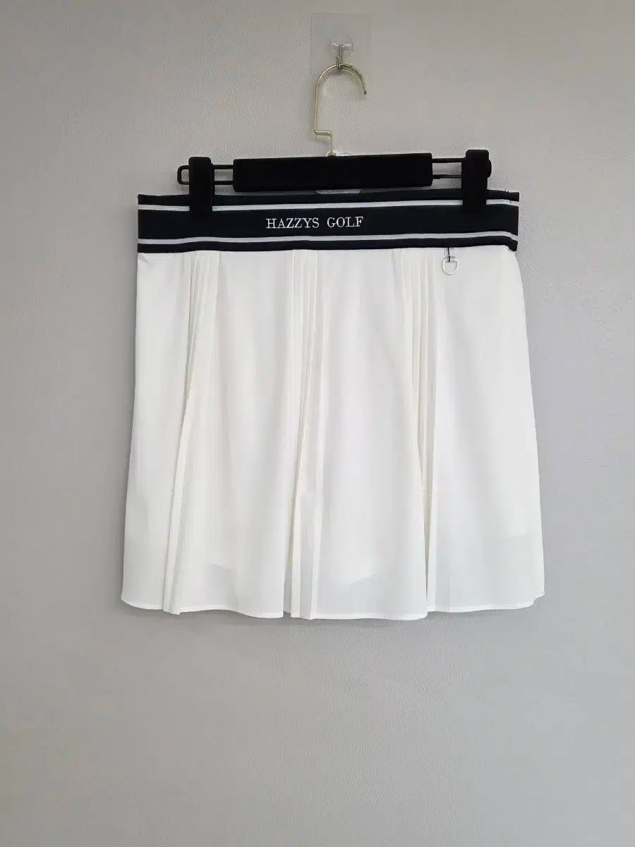 HAZZYS GOLF HAZZYS へジス レディース ぬいぐるみ ロゴ バンド ゴルフスカート