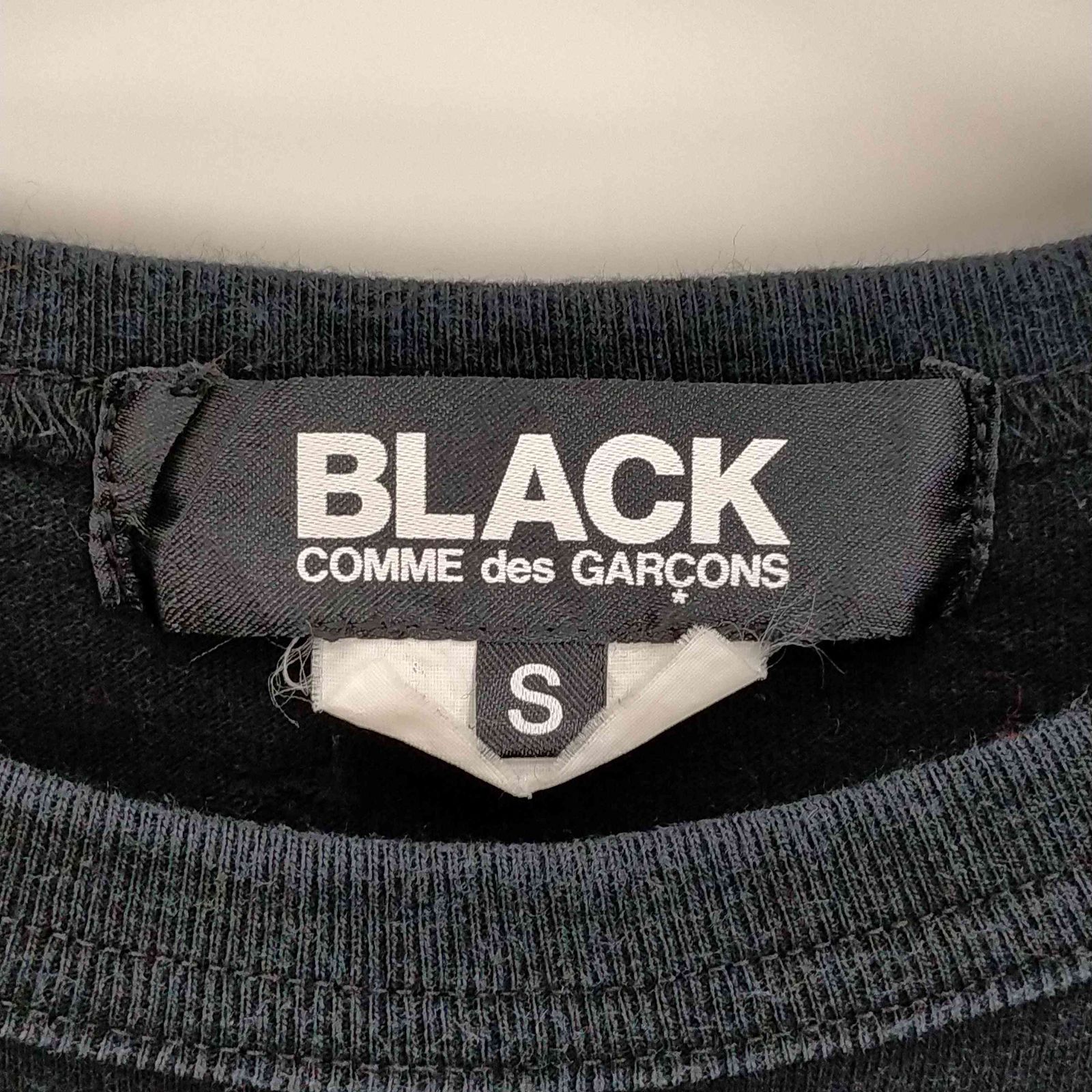 ブラックコムデギャルソン BLACK COMME des GARCONS 穴あき加工 長袖T 