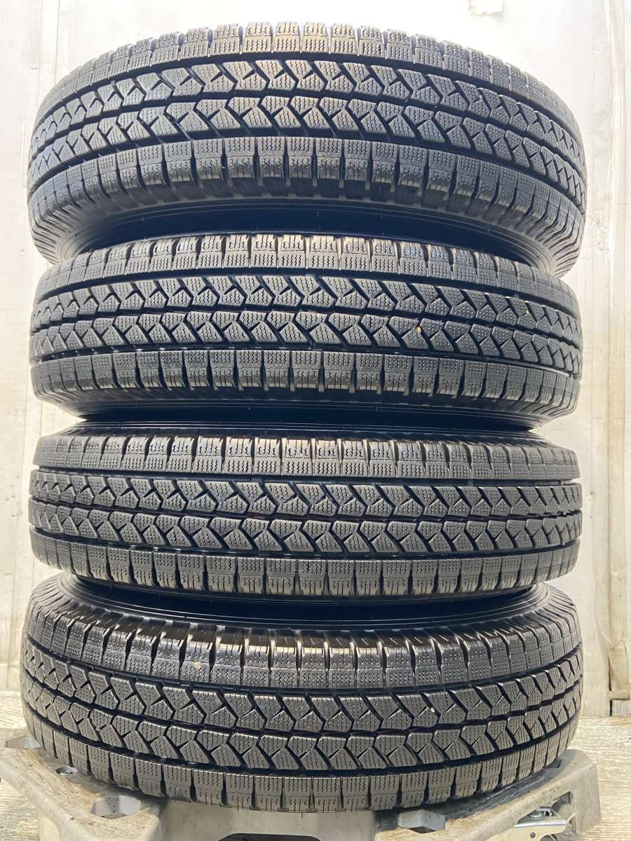 タイヤ スタッドレスタイヤ