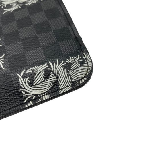 ダミエグラフィット