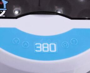 孵化器