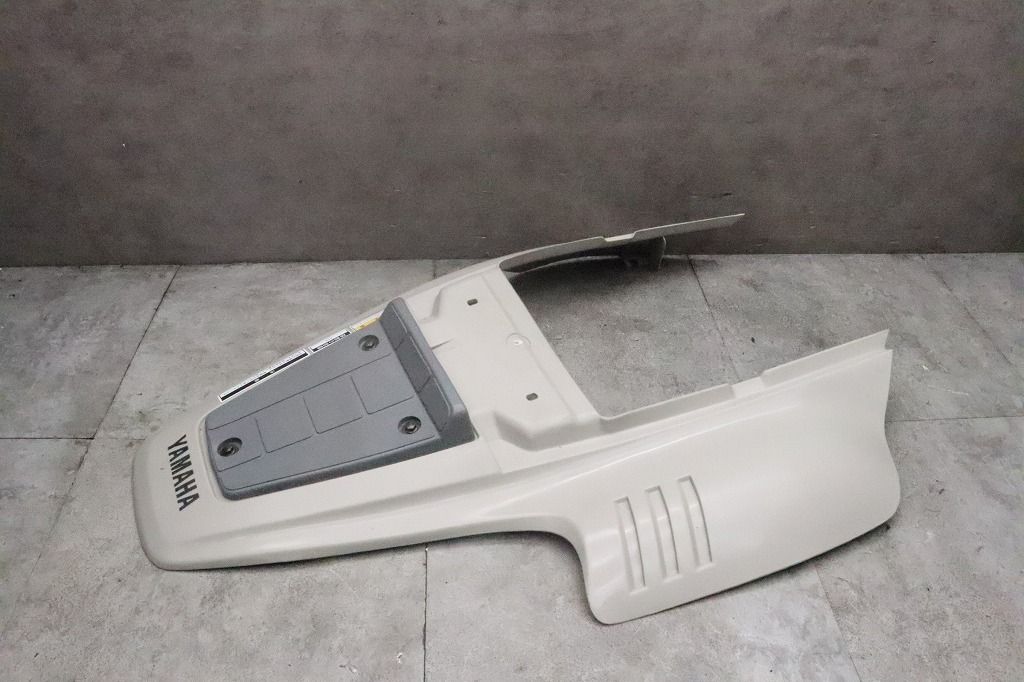 ヤマハ　TW225　純正シートカウル　白　割れ無し