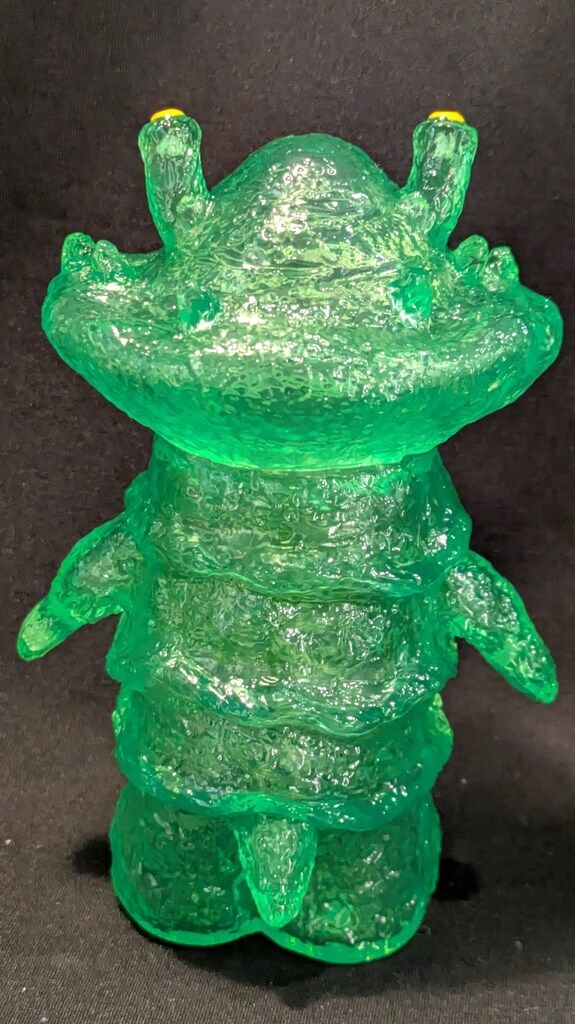 MONSTOCK 怪獣ジャポネ カネゴン クリアグリーン成型 金