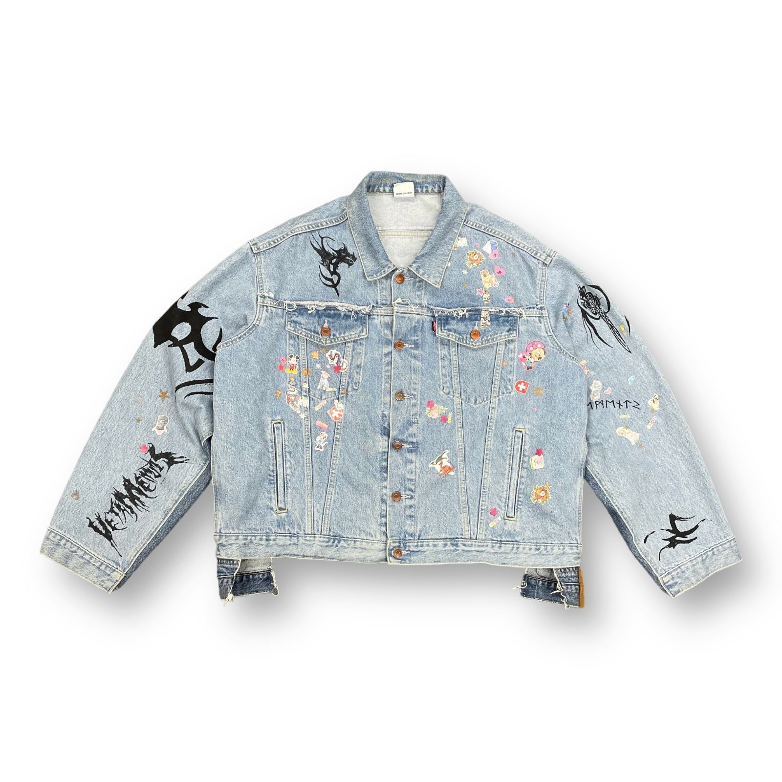 希少 VETEMENTS LEVIS 18AW Tribal Sticker Oversize Denim Jacket WAH19JA111 再構築  オーバーサイズ トライバル ステッカー デニムジャケット Gジャン ヴェトモン M