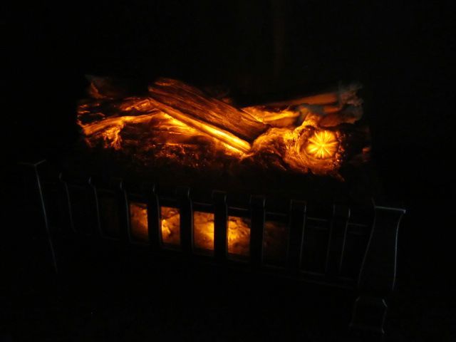 品 DuraFlame デュラフレーム 暖炉電気ヒーター 電気ログヒーター DFI021ARU カントリー風 電気ストーブ