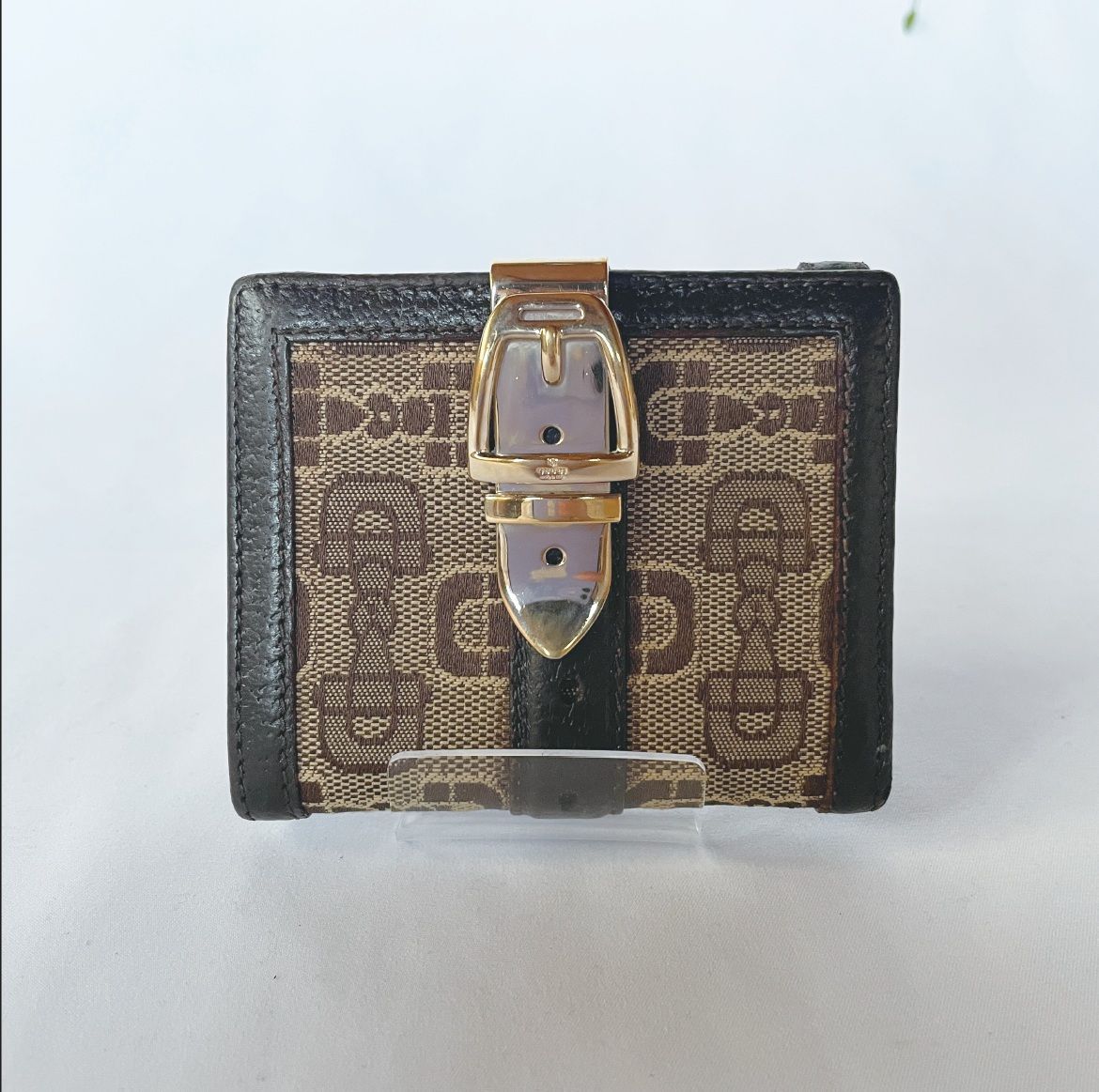【GUCCI（グッチ）】オールドグッチ シルヴィ 二つ折り財布 ✱GUCCI（グッチ）✱オールドグッチ シルヴィ 二つ折り財布