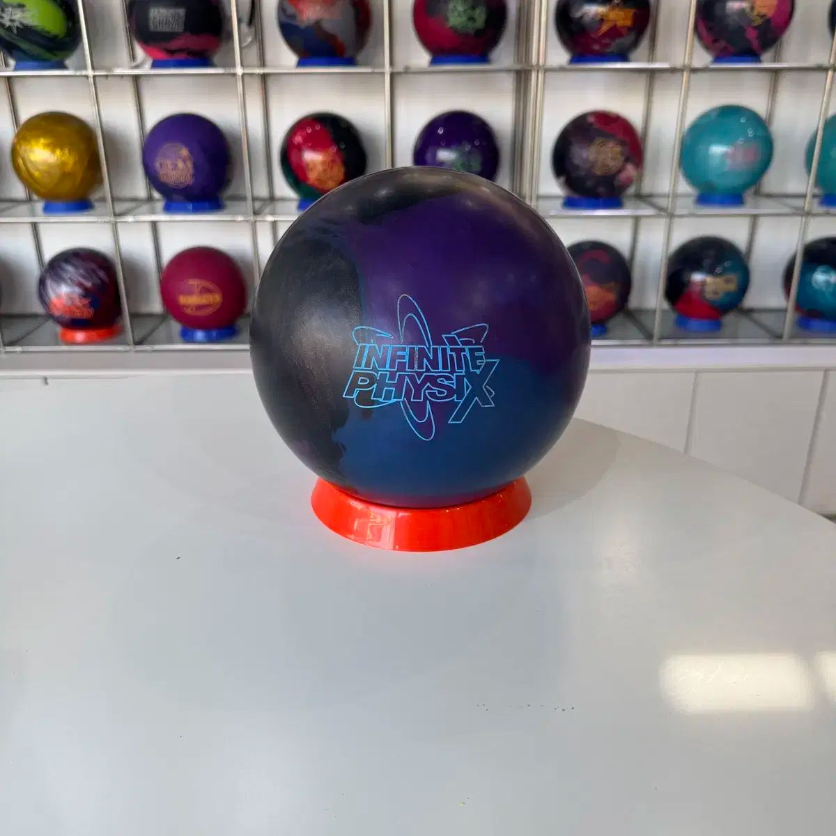 INFINITE PHYSIX - ハイスポーツ社 ：信頼のボウリング用品販売