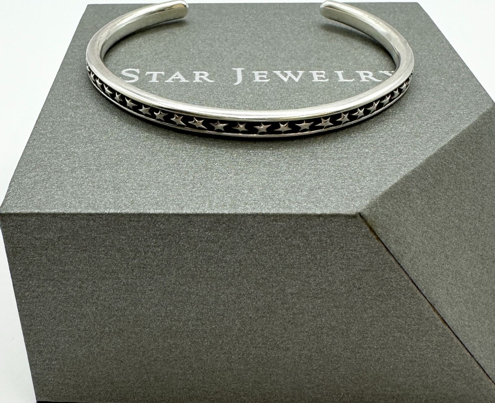 SV925 バングル OXIDIZED SILVER STAR BANGLE(S) - メルカリ