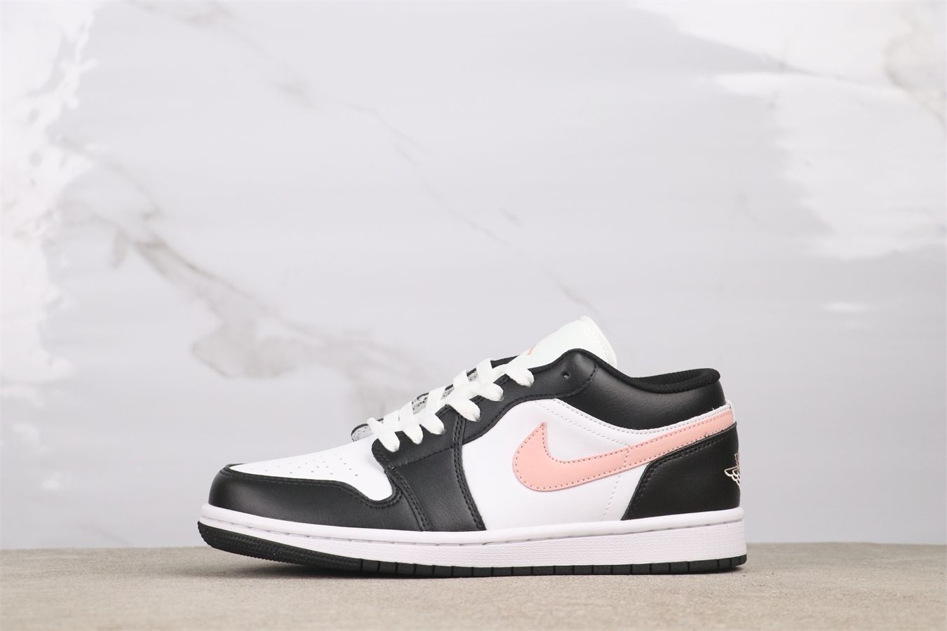 Jordan スニーカー ピンク/ホワイト/ブラック 2025年 5/9 発売】NIKE AIR JORDAN 1 MID “White/Rust Pink