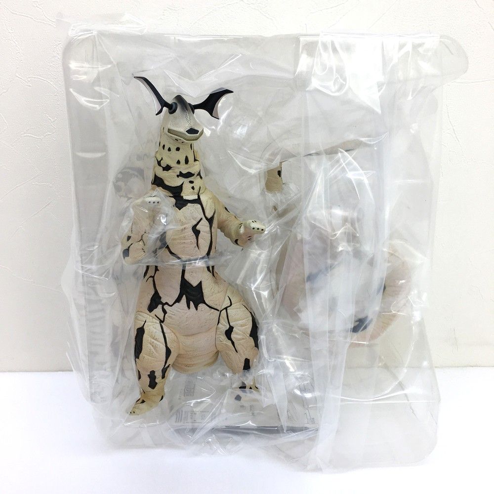 Amazon.co.jp: 大怪獣シリーズ エレキングVer.2 完成品