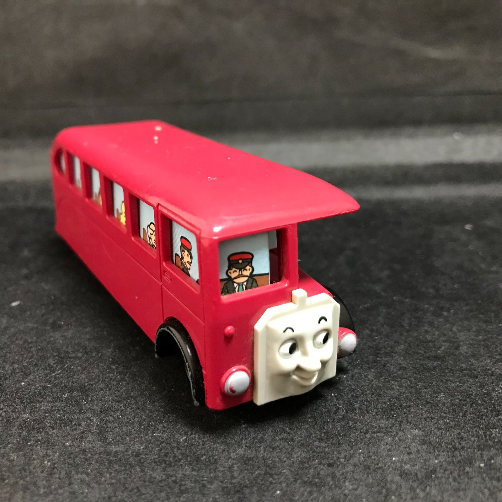 3058 フレンドリーバーディー きかんしゃトーマスとなかまたち