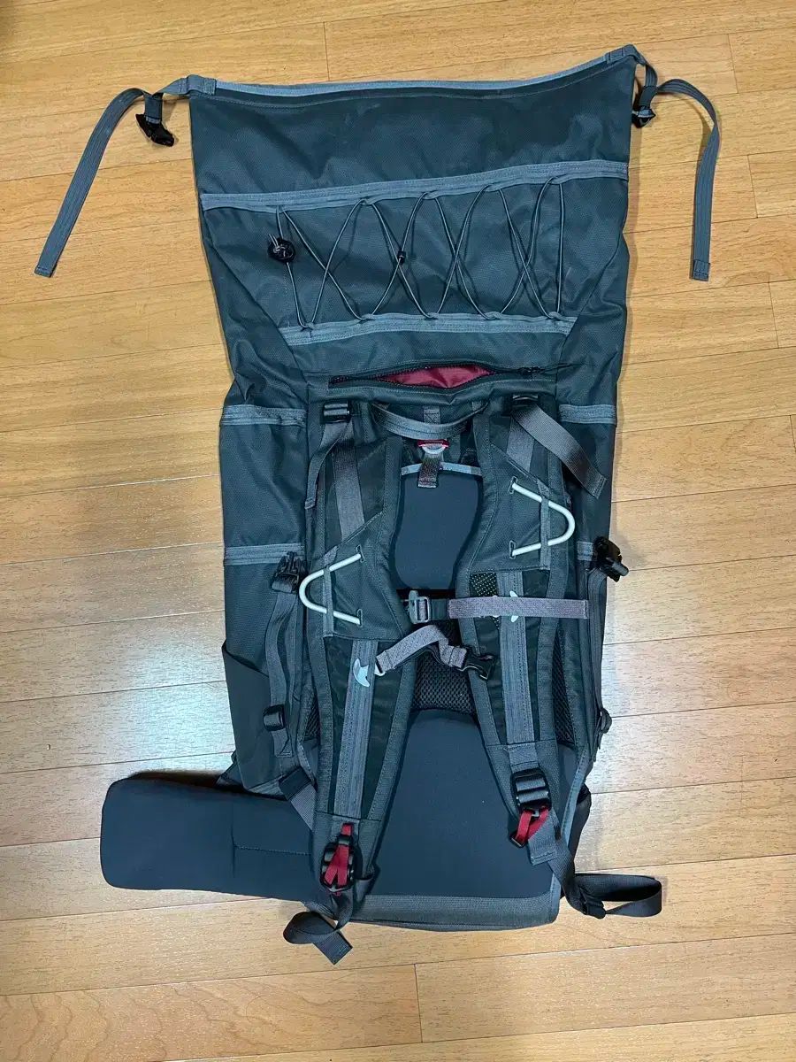 クレーターミューゲン グリップ 2 0 40L リュックサック USTAUSTRALIA_COM_AU