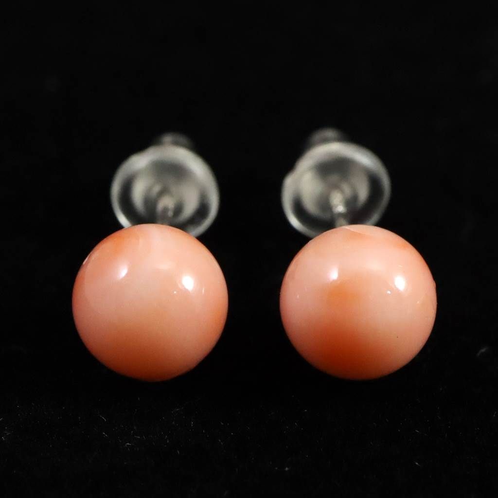 こな様ご確認用 高知県産 天然 宝石珊瑚 桃色サンゴ 深海サンゴ 6.5mm ピアス1.08g 【榎本