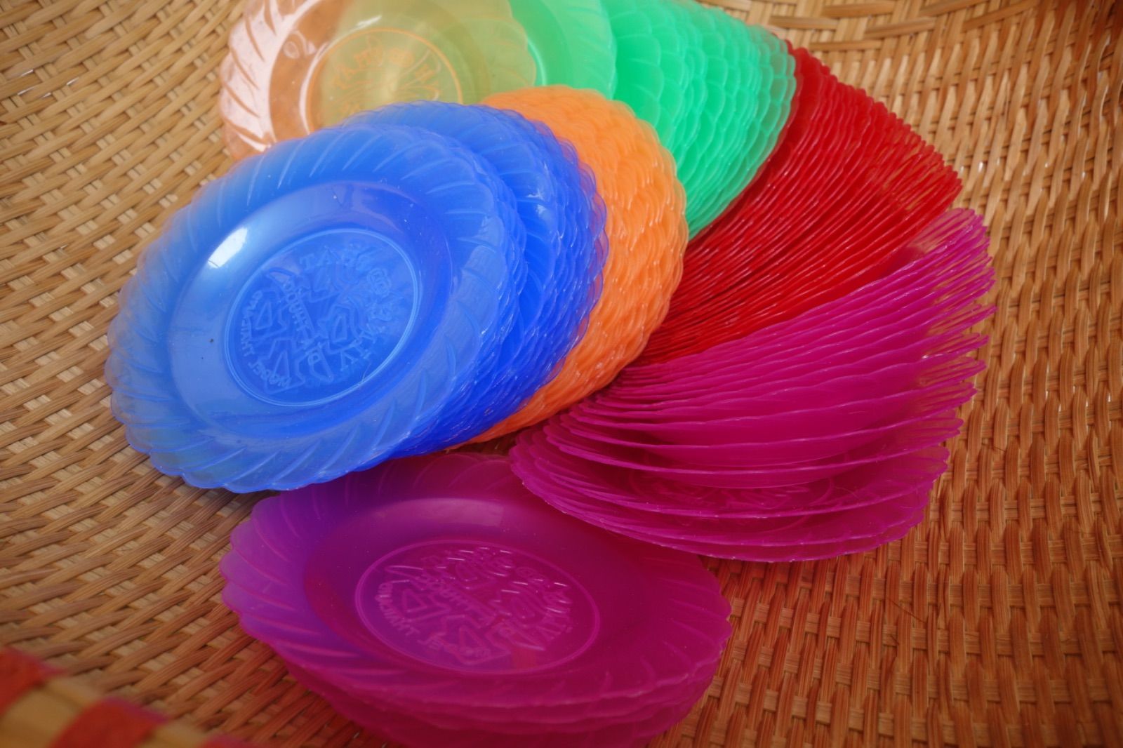 【カラフルプラスチック豆皿】福/囍/5色/ベトナム雑貨/小皿/ソーサー/ベトナムチェー/ベトナム料理/台湾/夜市/ダブルハピネス/喜喜/コースター