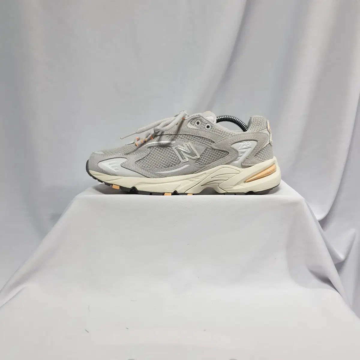 中国古美術 ミャンマー 黄翡翠 バングル 手工細彫 古玉装飾品 旧蔵收