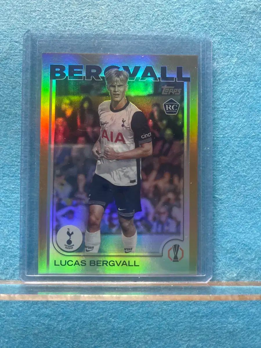 25 TOPPS トップス コンペ ルーキー ゴールド 50 限定 ルーカス ベリバル サッカーカード