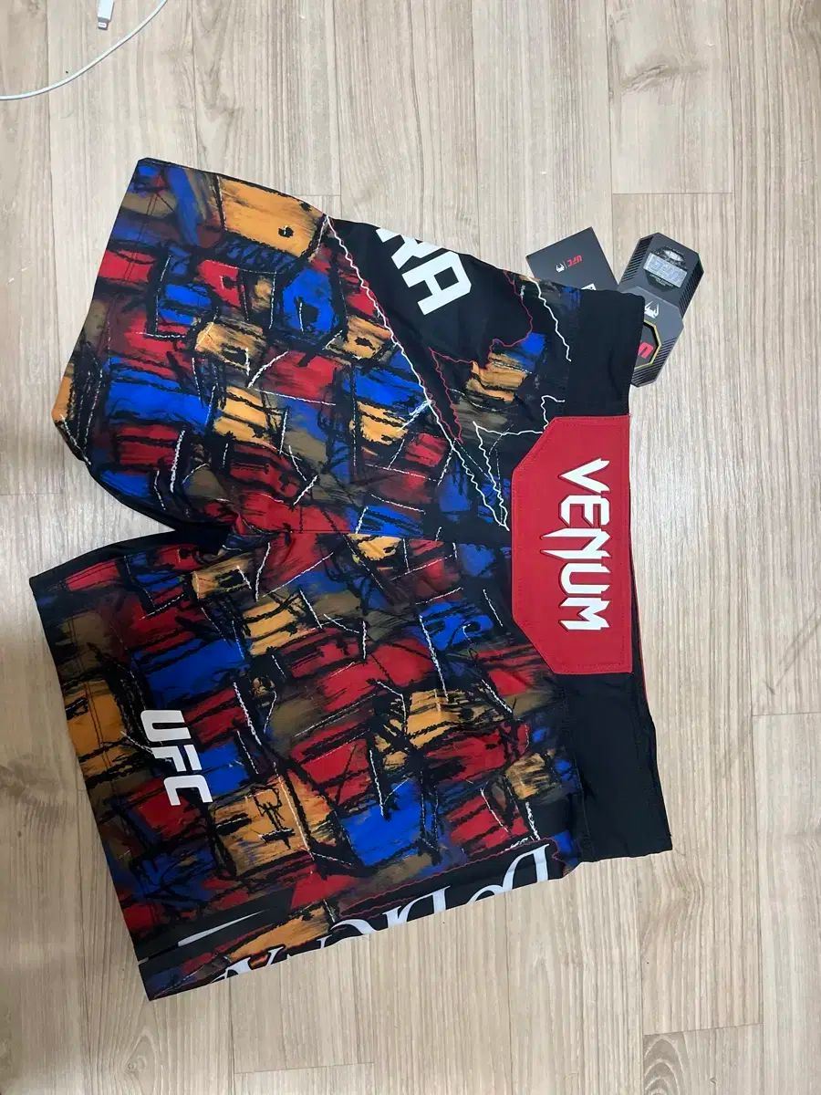 VENUM ヴェナム ufc チャールズ オリベイラ オフィシャル ファイトショーツ M USTAUSTRALIA_COM_AU