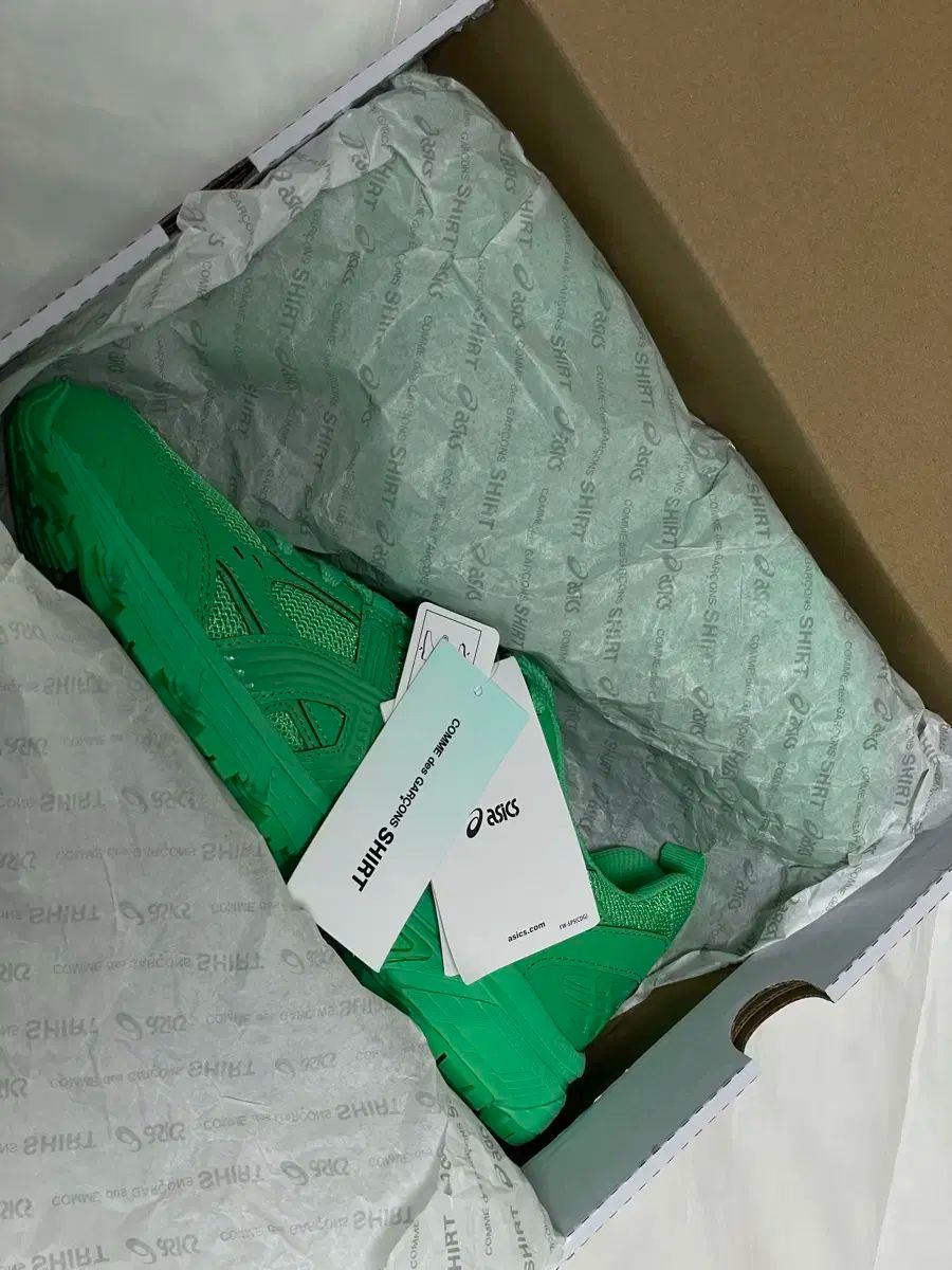 【雷市場（ポンジャン）商品韓国直送】 260 Asics(アシックス) ゲル 布引 X COMME des GARCONS(コム・デ・ギャルソン) シャツ