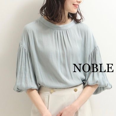 NOBLE メモリーライトサテン ミドルスリーブギャザーブラウス【☆美品