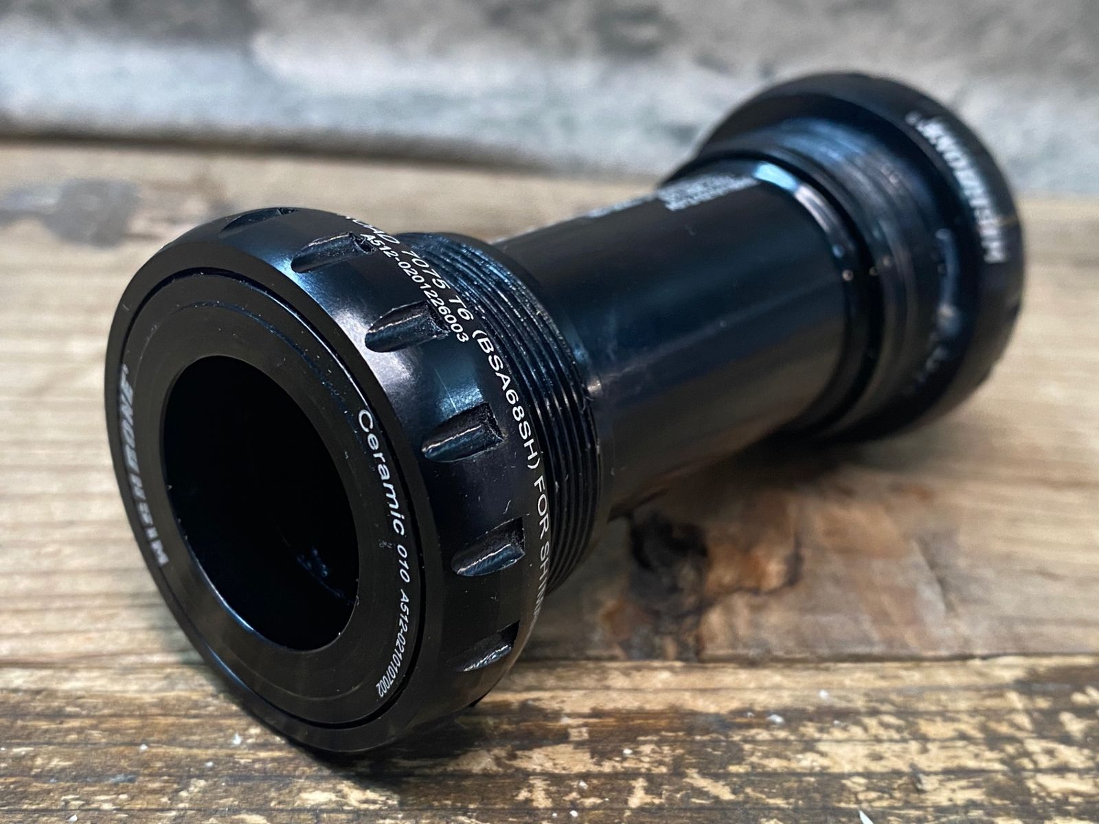 IT803 ウィッシュボーン WISHBONE BSA68SH ボトムブラケット BB シマノ