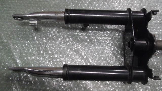 トゥデイ FI AF67-1559xxx の フロントフォーク 1758265353