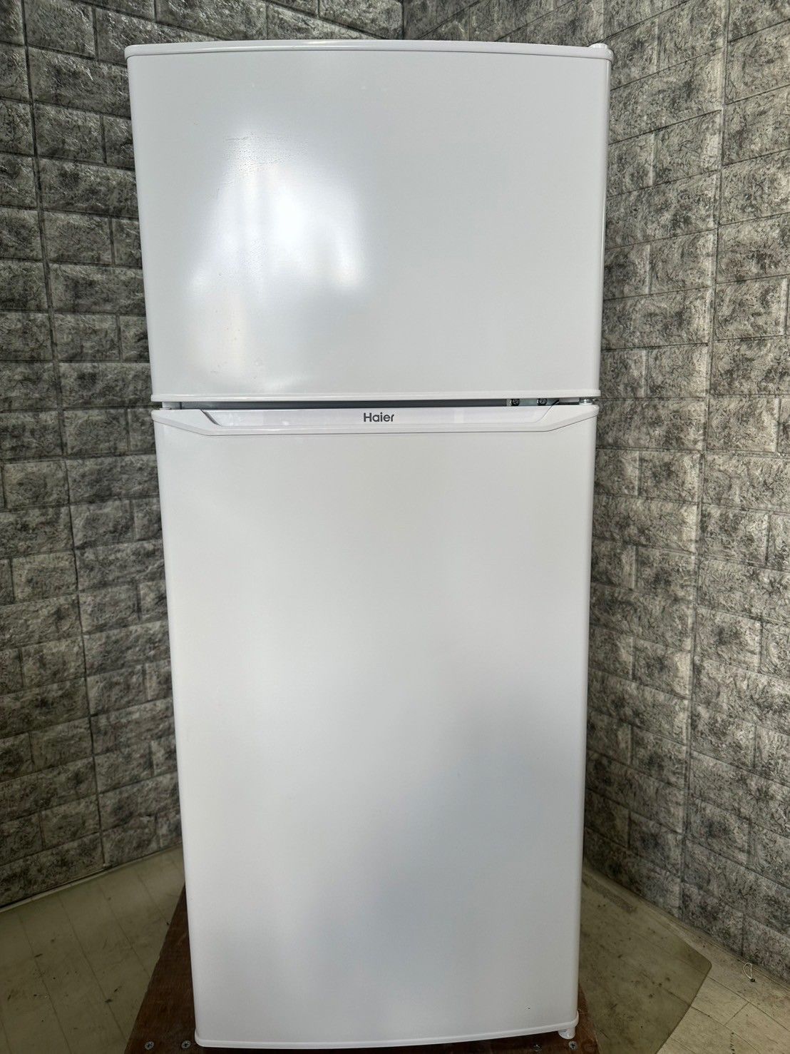 大阪送料無料★3か月保障付き★冷蔵庫★2022年★JR-N130C★R-968 大阪送料無料☆3か月保障付き☆冷蔵庫☆2022年☆JR-