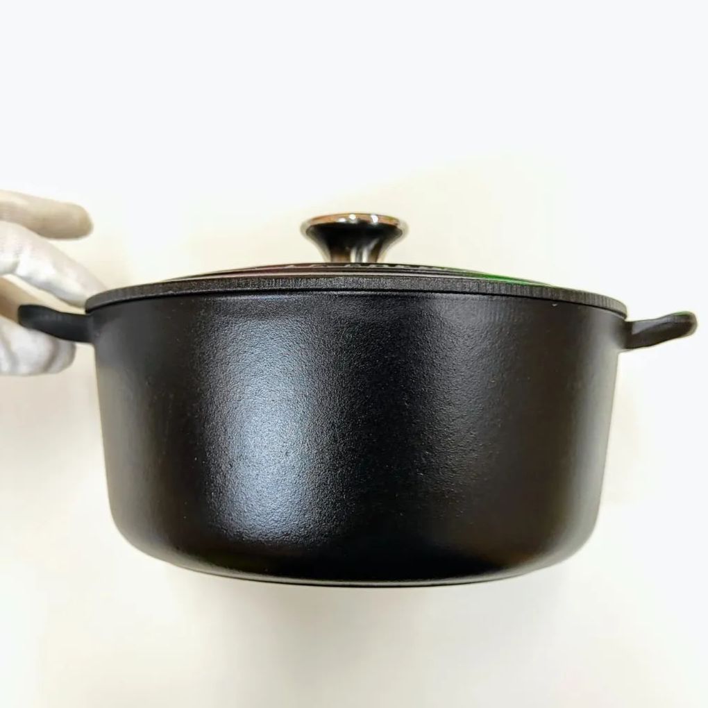 ル・クルーゼ ココット・ロンド 22cm マットブラック シグニチャー