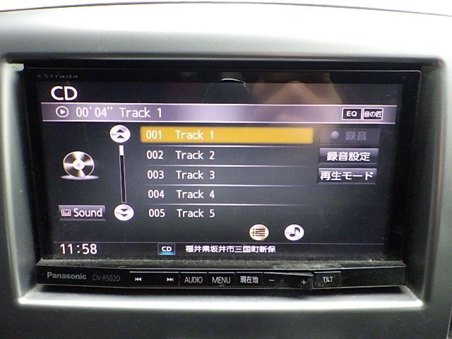 N221-11 パナソニック CN-RS02D メモリ 4×4地デジ内蔵ナビ 2015年