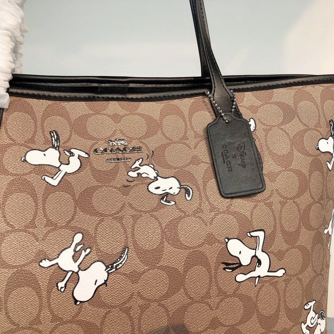 新品未使用 COACH コーチ C6160 トートバッグ COACH X PEANUTS スヌーピー コラボ シグネチャー - メルカリ