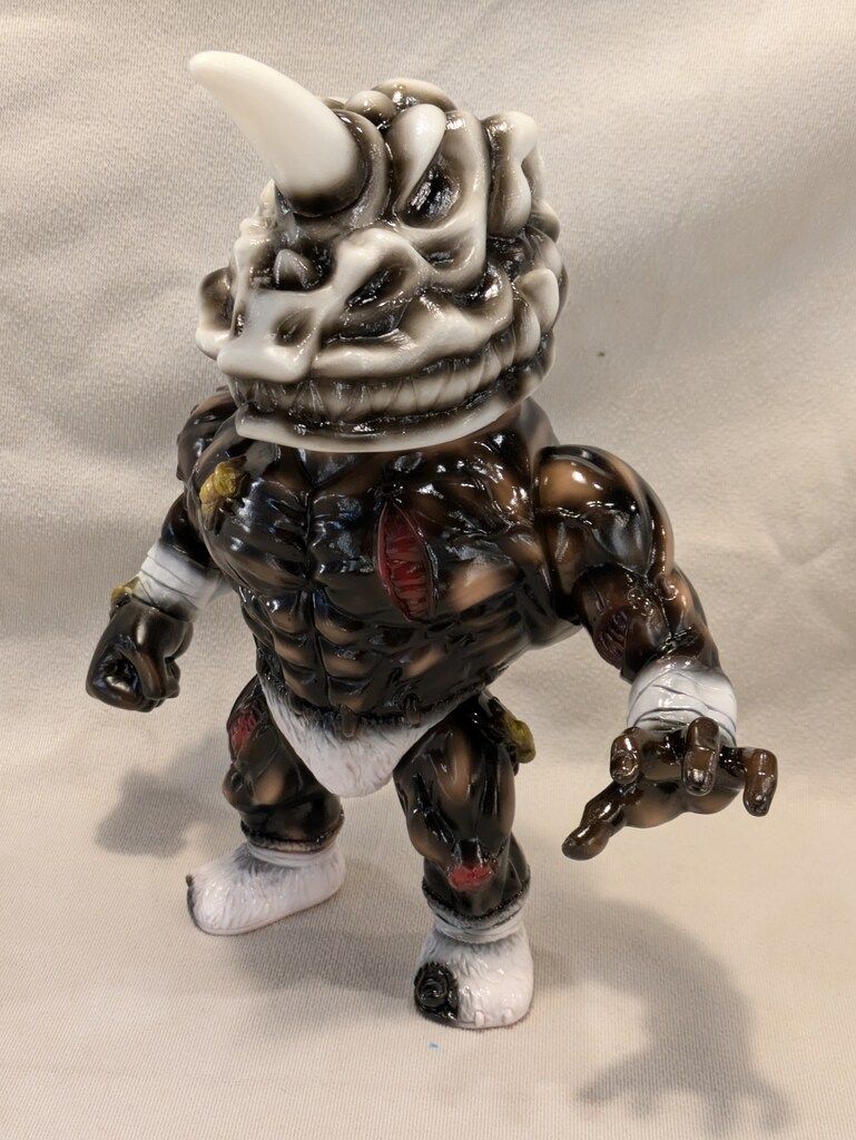 ゴッコ堂/骸骨商会 マッスルザウラー 肌色成型/黒/茶白/金塗装/頭白成型/