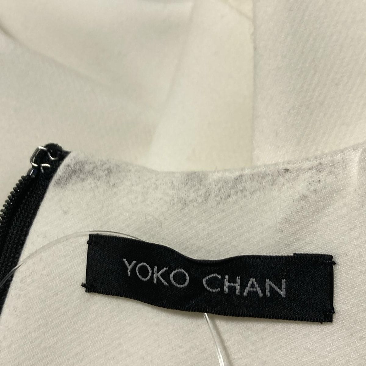 白