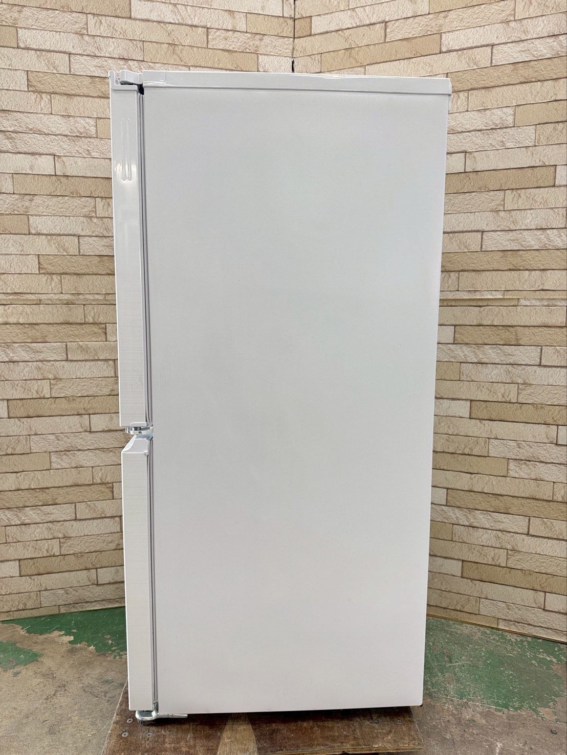 素朴な 大阪 3か月保障付き 冷蔵庫 シャープ 2ドア SJ-D15H-W SR-87 100%正規品保証!