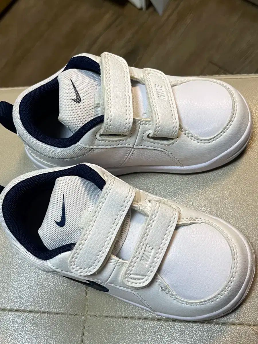 NIKE(ナイキ) キッズ ピコ 4 スニーカー