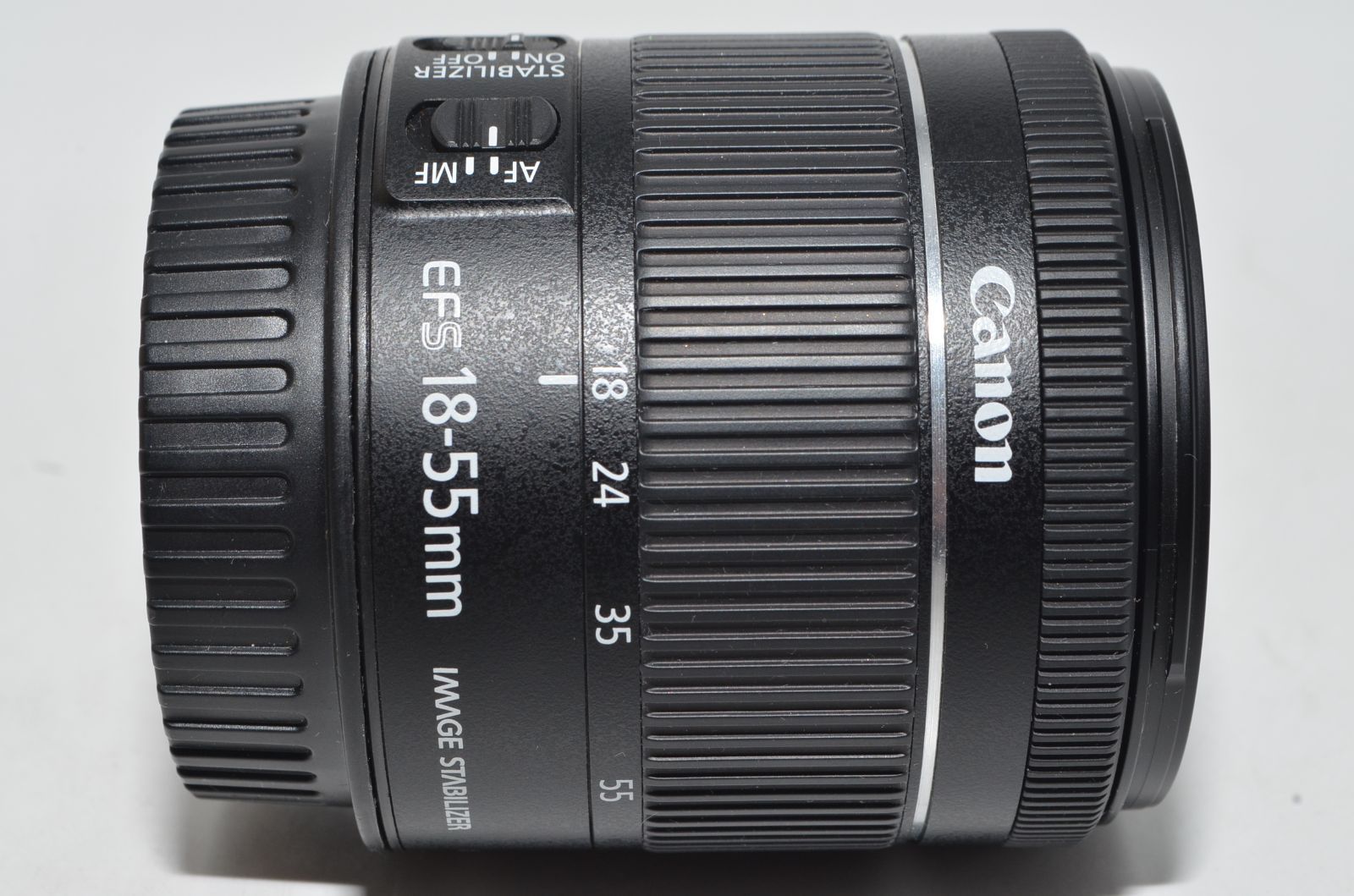 250183☆極上☆Canon 標準ズームレンズ EF-S18-55mm F4.0-5.6IS STM 
