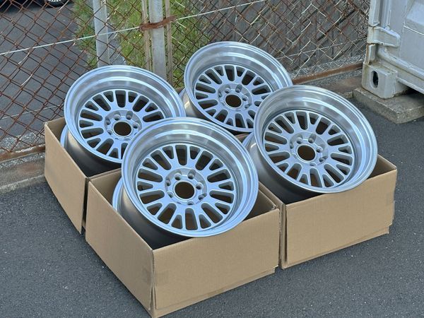 ラスト1台 次回入荷無し 15インチホイール 4本 15×8J ±0 PCD 100 114.3 4穴 深リム シルバー ポリッシュ 旧車 スポーツカー レーシング ローダウン 軽自動車 など