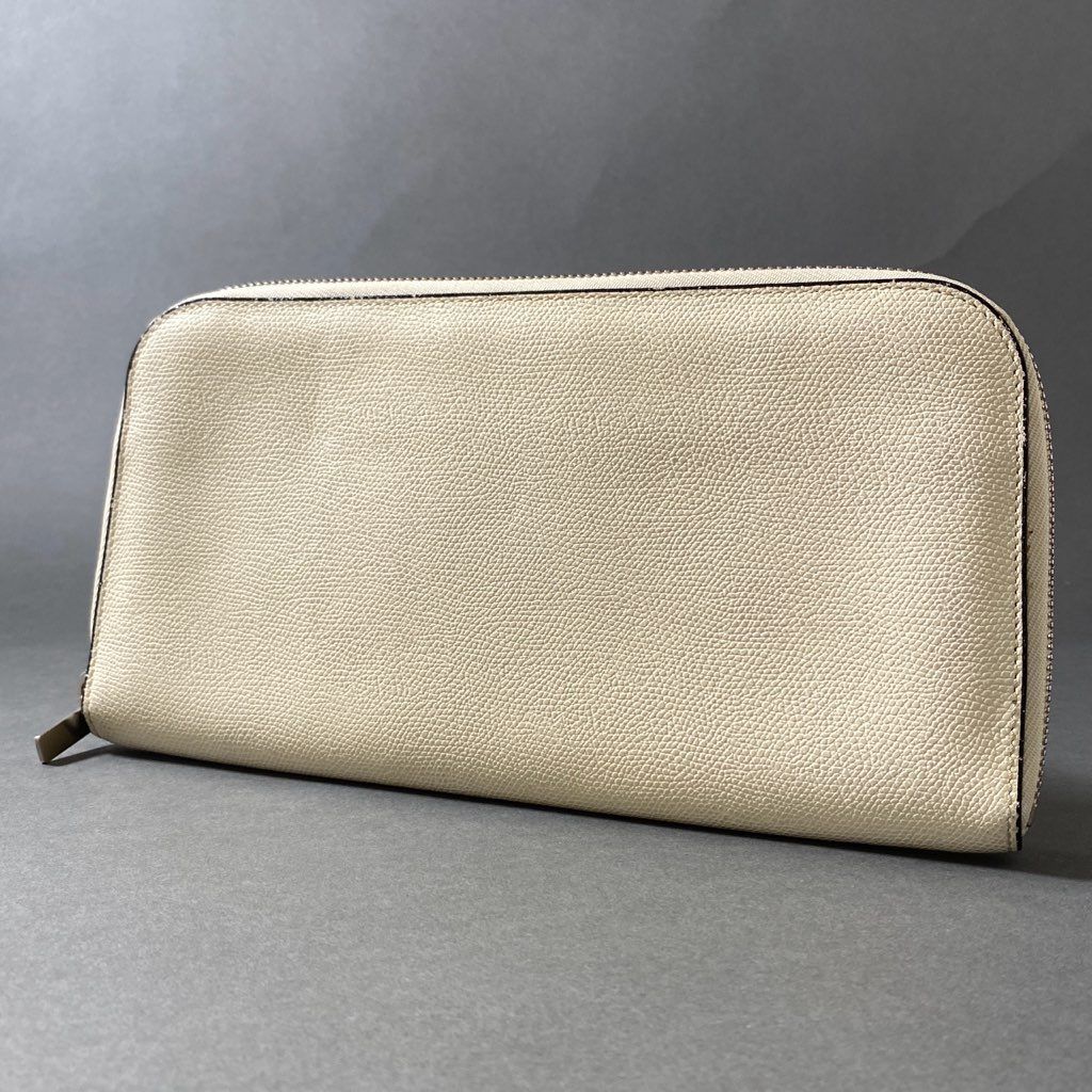 ヴァレクストラ パスポートケース 狙い打ち Valextra 