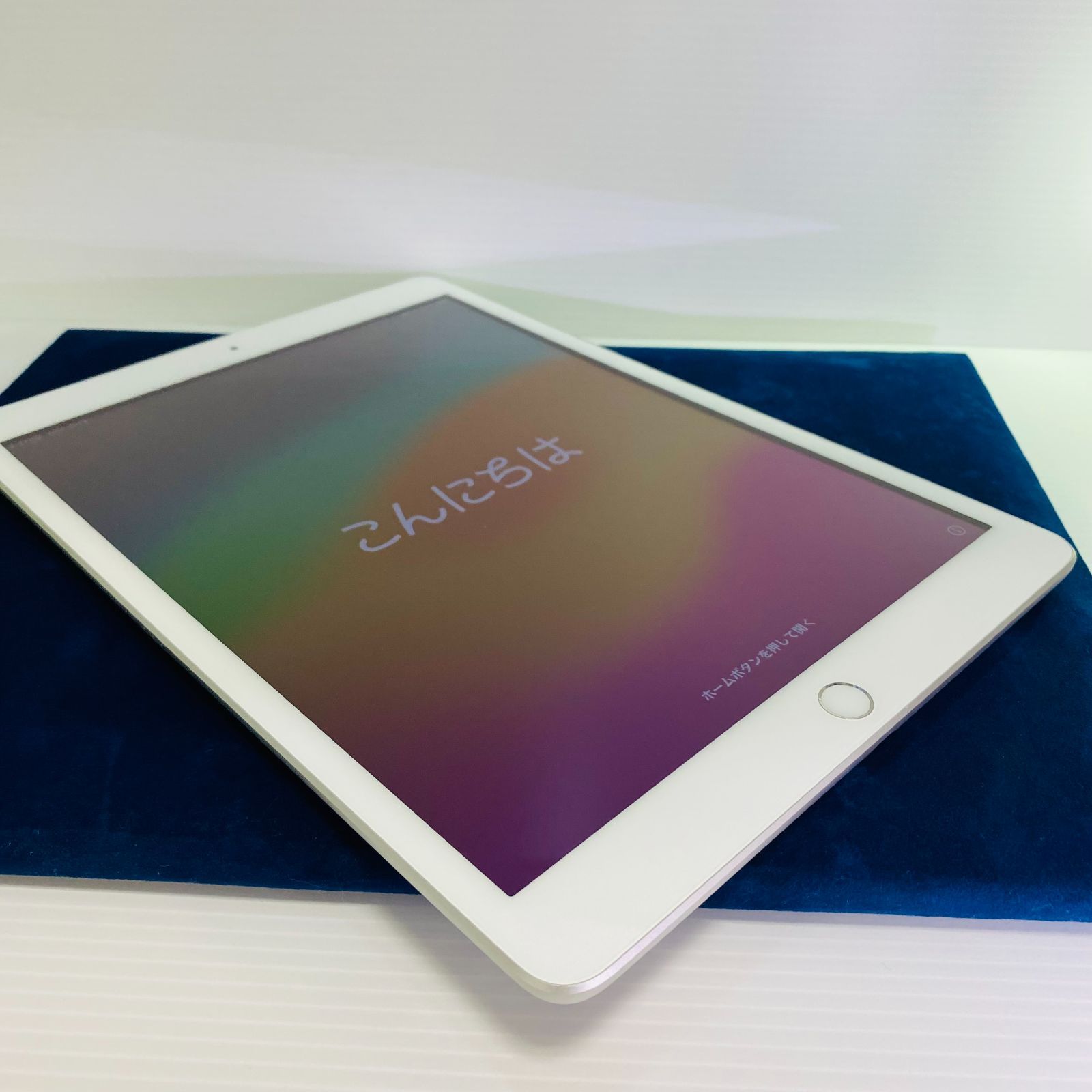 ☆再入荷☆【中古美品】iPad第7世代 本体／32GB／Wi-Fi＋セルラーモデル／シルバー - メルカリ