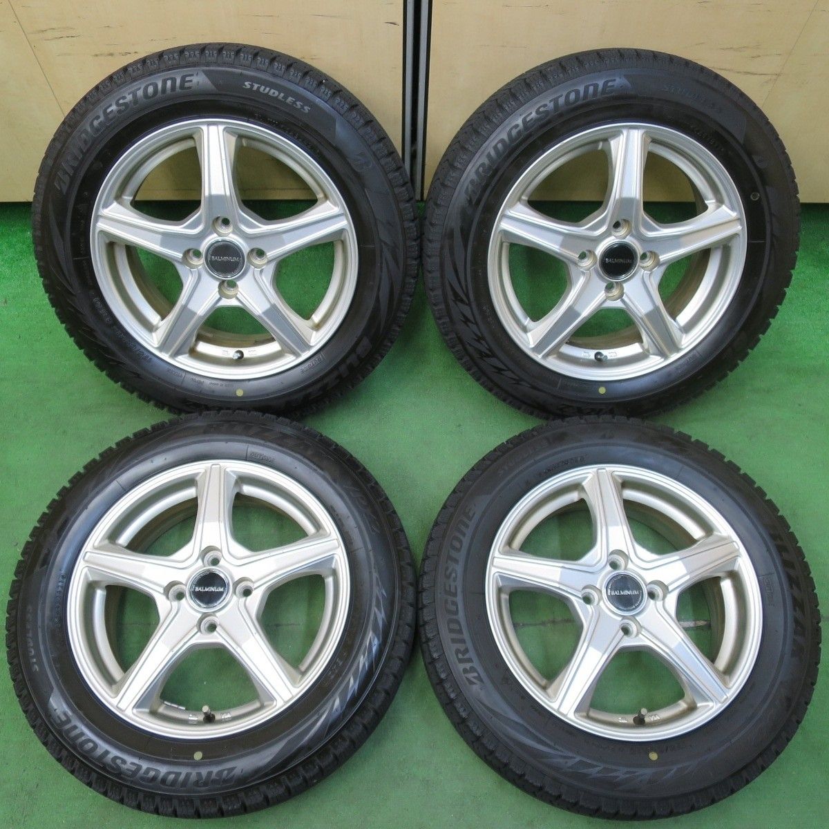 バリ溝！21年！9分☆スタッドレス 175/65R15 ブリヂストン