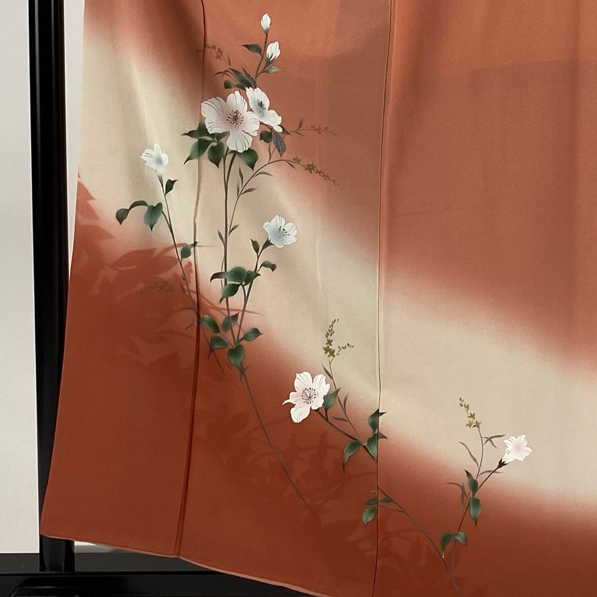 訪問着 身丈159cm 裄丈64cm M 袷 枝花 シルエット 螺鈿 金彩 サーモンピンク 正絹 秀品