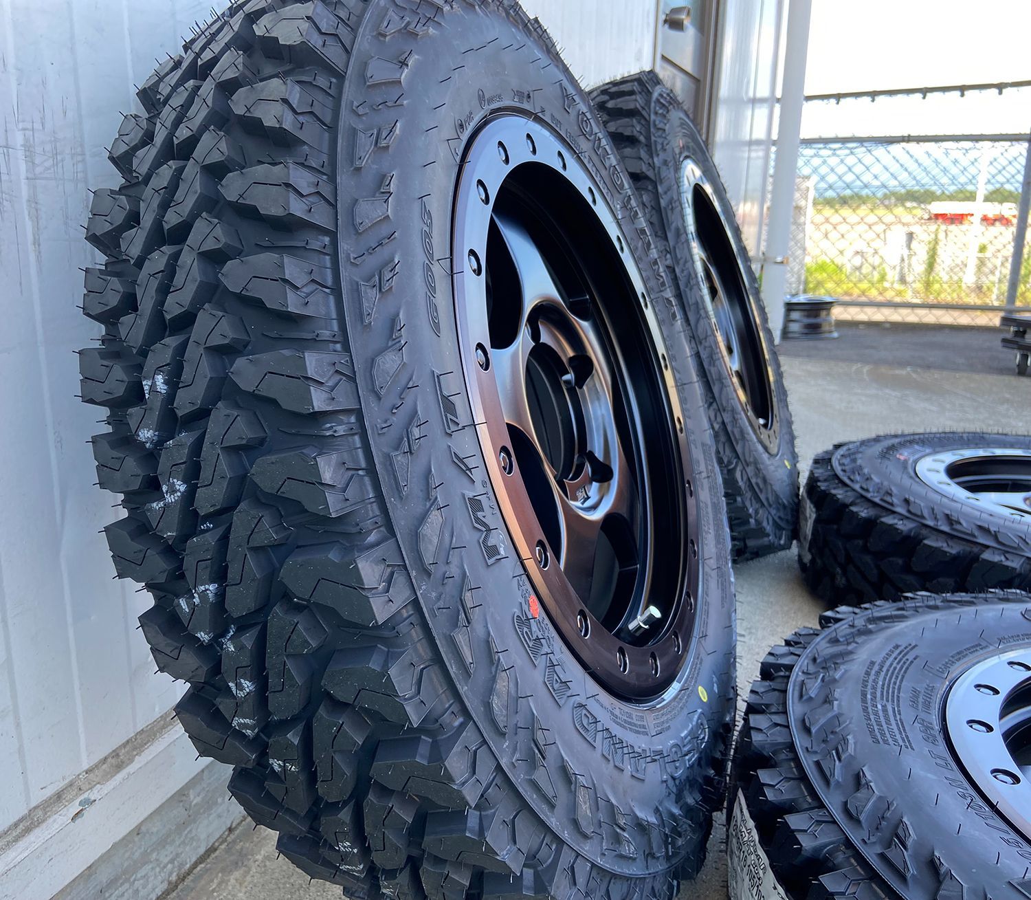 【美品】ジオランダーM/T ジムニー jb64 タイヤホイール4本セット GEOLANDAR ジムニー JB64 JB23 JA11 新品 16インチ タイヤ